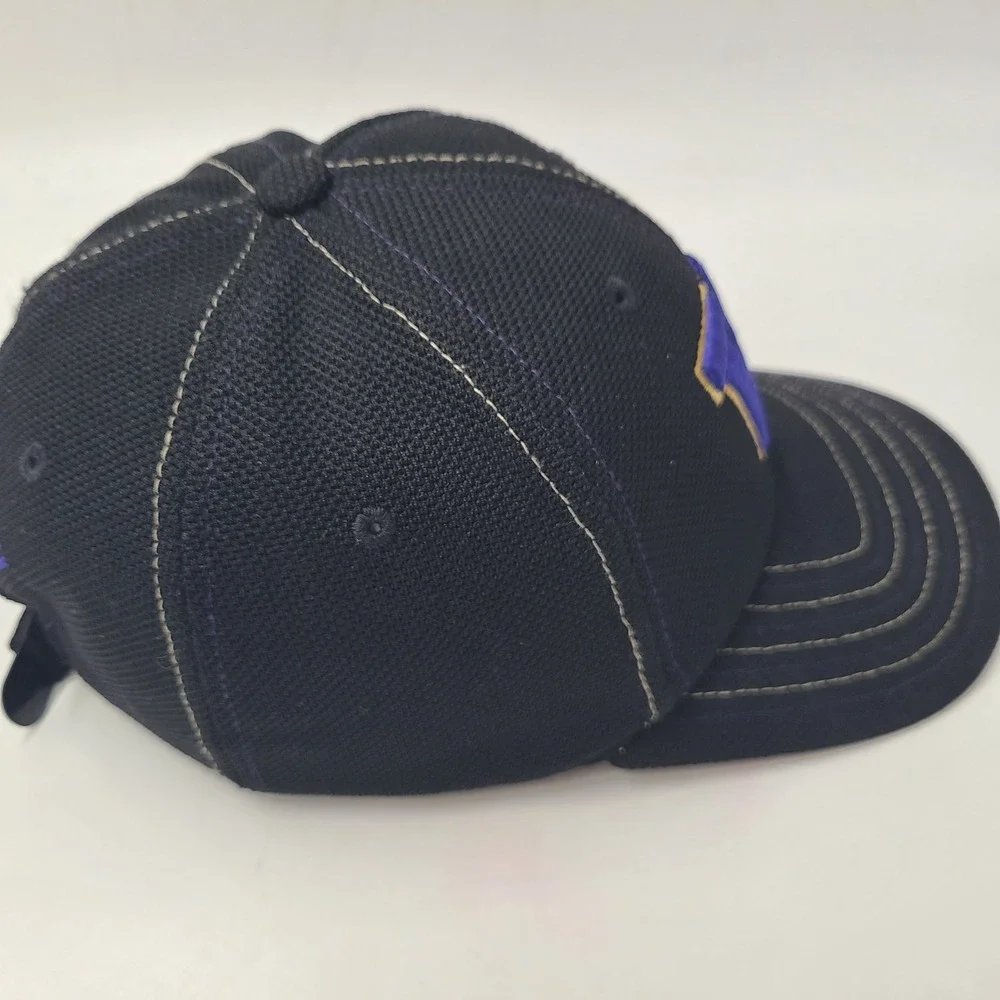 Washington Huskies Hat Adjustable Zephyr Black Purple‎ Gold NCAA University Men